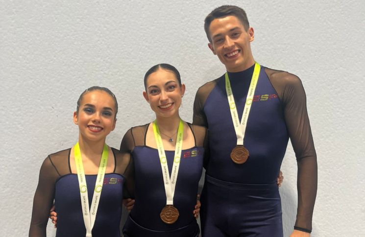La delegacin espaola de Solo Danza formada por 24 patinadores ha sumado seis medallas en la World Cup de Trieste
